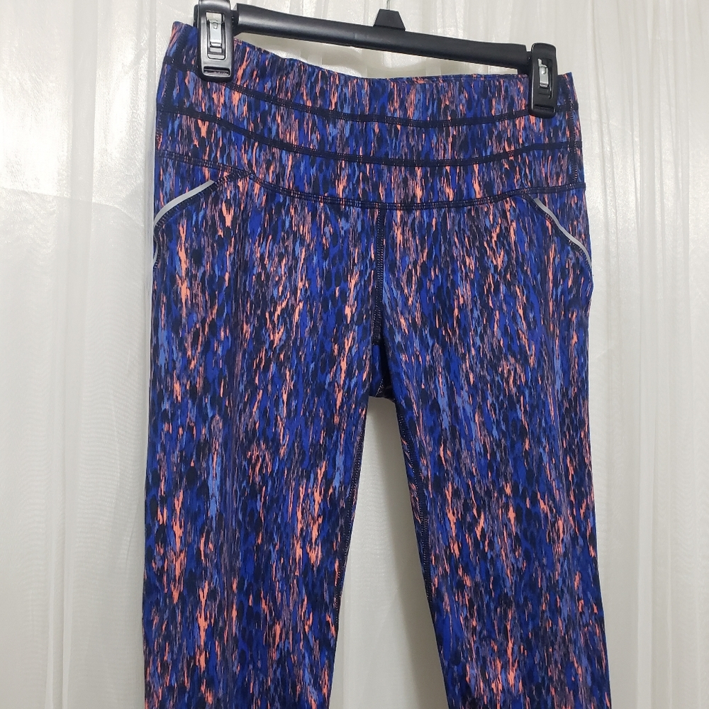 Athleta Sz S Reptile Relay Capri Leggings 212405 - Picture 3 of 14